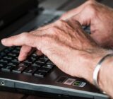 Internet as protection against solitude in old age